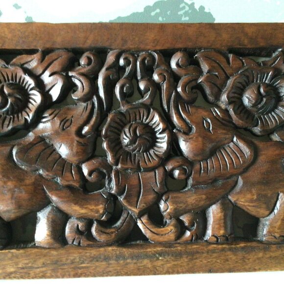 Vintage Ornate Hand Carved Wooden Elephant Floral Wall Panel Made in Thailand - Picture 5 of 16